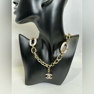 Chanel Gold Chain Necklace Pendant